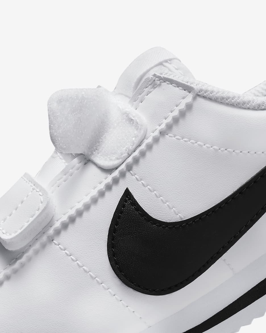 Selling Nike Cortez Basic SL Shoes in Black/White